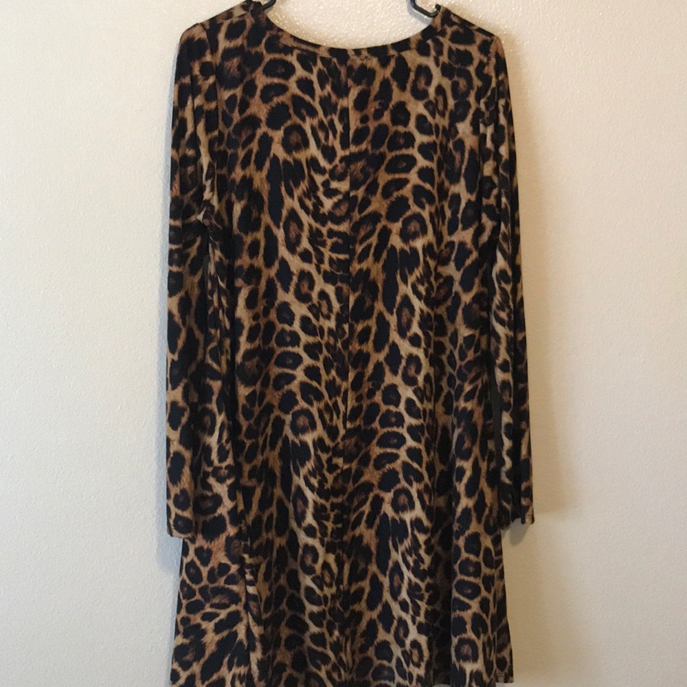 Dress - Picture 2 of 2